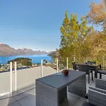 Deja Vu - Queenstown Holiday Home
