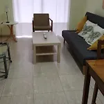 1A Apartment Abrigos, Wifi And Balcony