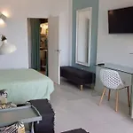 300 M Beach, Ocean View, Refined, Wi-Fi, Fiber
