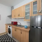 Hauzify I Apartamento Celeste