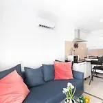 Casa Neale