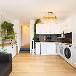 Happy Home By Smart Holiday