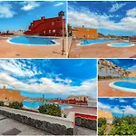 Blue Apartment With One Bedroom, Wifi And Amazing View