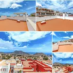 Blue Apartment With One Bedroom, Wifi And Amazing View