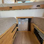 Van 222