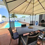Casa Georgiana, Central Playa Blanca, Private Pool