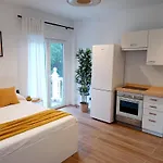 Country House, Paradise Holiday Homes