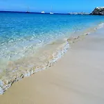 Apartment Near The Beach, Big Terrace With Nice Sea Views, Wifi And Parking