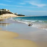 Apartment Near The Beach With A Huge Terrace Patio, Wifi And Parking