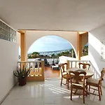 Ampio Appartamento In Ocean View Ov311