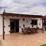 Rosa De La Laguna
