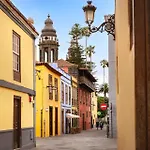 Las Palmeras