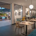 Saladar Suites Boutique