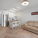 Apartamento Delfin Amarillo