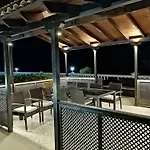 Cool 4-Bedroom Villa With Sea Views