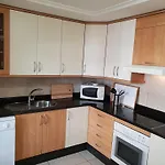 Appartement Mit Grosser Terrasse Und Meerblick