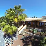 Charmantes Ferienhaus In Guia De Isora Mit Garten