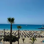 La Estrella, Los Cristianos