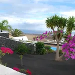 Apartment Mit Meerblick In Ruhiger Lage