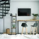 Emerald Suite Plaza