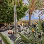 Luxury Canarian Villa With Large Pool And Guesthouse