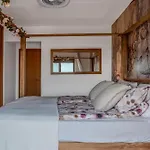 Villa Atlantica - Cliffside Retreat