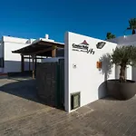 Villa Costa Roja Con Vistas Al Mar, Piscinas, Jacuzzi, Mini Golf Y Padel En Montana Roja