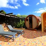 Feliz - Sauna, Beheizter Pool, Sonnenbett, Spielplatz, 2X2 M Bett