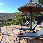 Feliz - Sauna, Beheizter Pool, Sonnenbett, Spielplatz, 2X2 M Bett