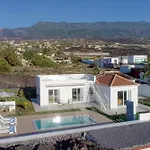 Villa Veni Mit Pool In Las Norias