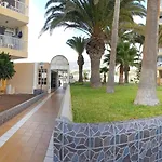 Torres De Yomely Las Americas