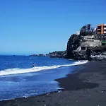Armonia In Puerto Naos