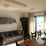 Vivilanza Surfhouse