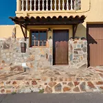 Casa Tenades