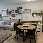 Casa Naranja