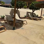 Luna In San Blas