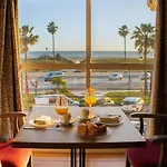 Hotel Playa Conil - Beachfront Studios & Suites