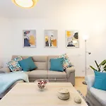 Piso Centrico Y Confortable 3 Habitaciones