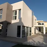 Nirvana - Luxury Villa With Heated Pool