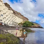 Frontline Beach Apartment