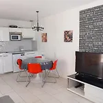 Parque Las Americas Apartment