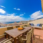 Ocean Front Spacious Family Apartment