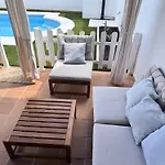 Villa Aria By Mhousing