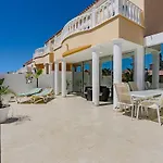 Townhouse Park Paraiso