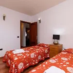 Villa Una