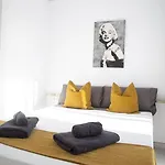 Urbania Suite