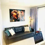 Large Terrace Jardin Apartment