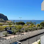 Sea View Mountain View Flat By The Ocean