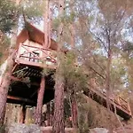Vive Lo Extraordinario En Casita Colgada