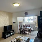 Walstad Apartment Beachside